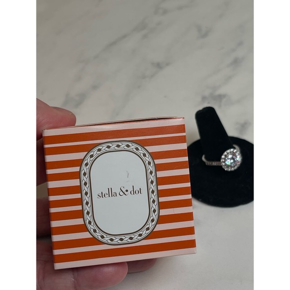 NEW Stella & Dot ELINA CZ Cubic Zirconia Halo Ring Silver Rhodium Retired Sz 8 - Picture 11 of 16
